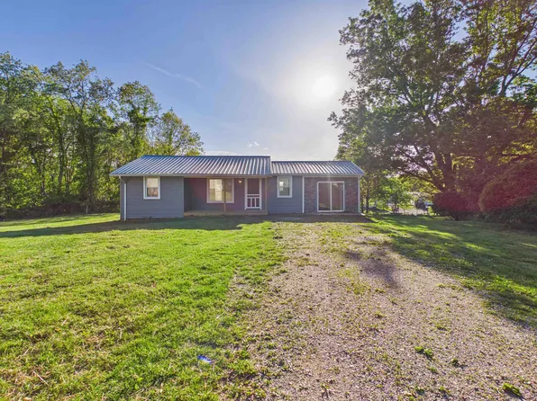 139 Dean Hollow Rd, Max Meadows, VA 24360