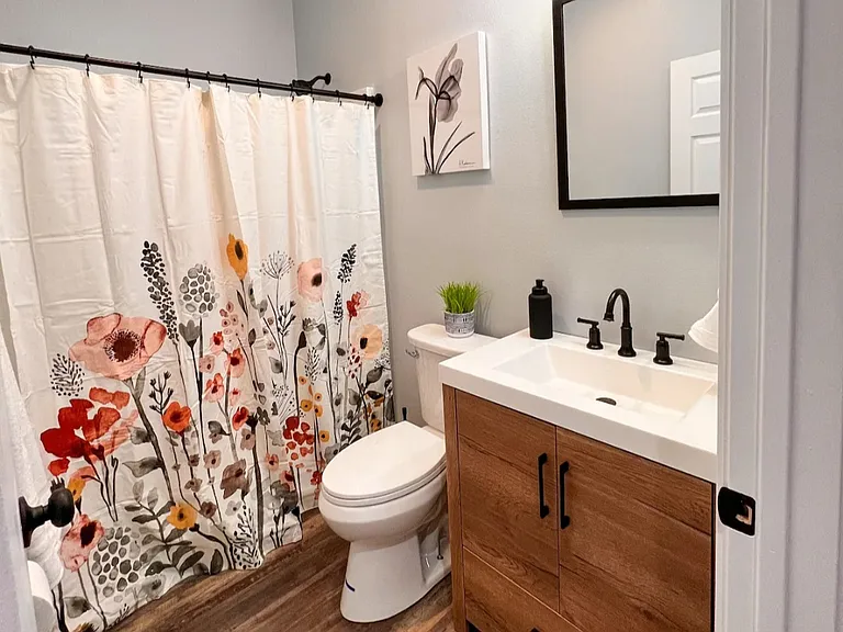 155 W 11th St #2 — Photo 14