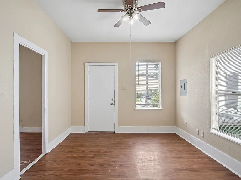 521 S Polaris St — Photo 10