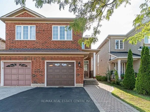 3419 Fountain Park Ave #Basement, Mississauga, ON L5M 7E4