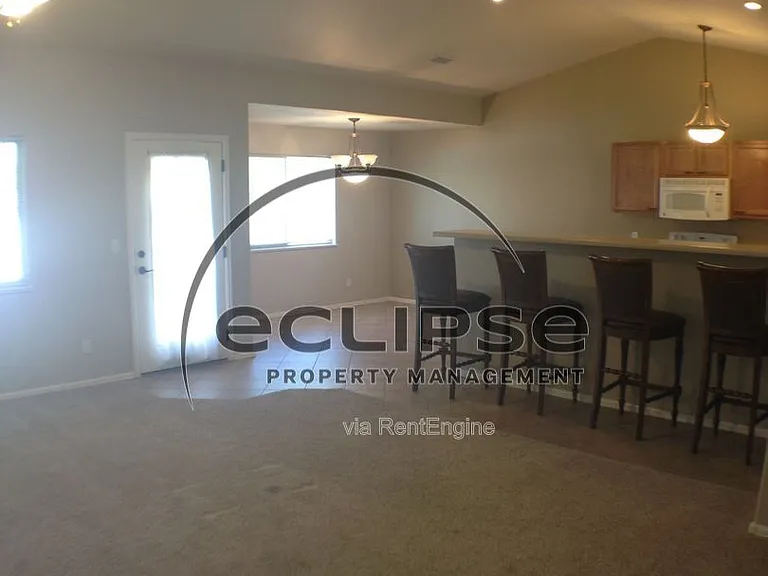 625 S Maple St #3 — Photo 5