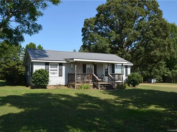 1561 Ostwalt Amity Rd, Cleveland, NC 27013