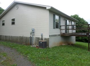 2735 Saint Martin Rd, Vine Grove, KY 40175