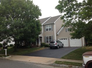 27 Woodstown Dr, Freehold, NJ 07728
