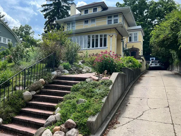 119 Prairie Ave, Kalamazoo, MI 49006