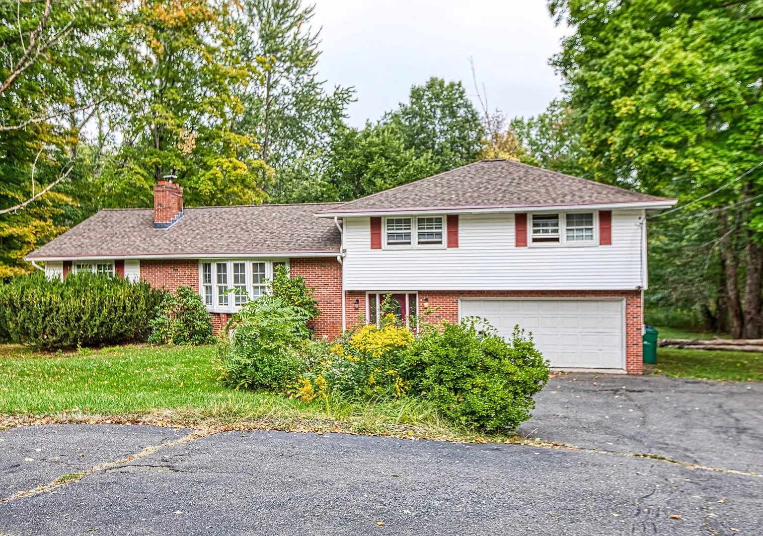 3 Bedroom Bloomfield Single Family Rental — Photo 1