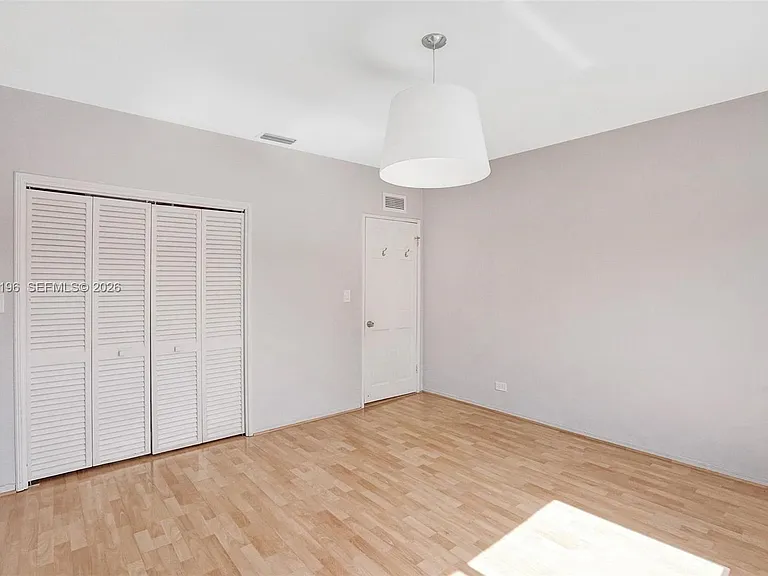9040 Carlyle Ave — Photo 24