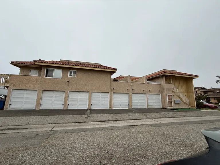 220 Oswego Ave #6 — Photo 21