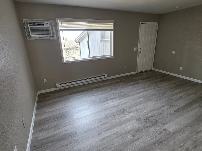 5411-5421 Alcott St #5417 — Photo 8