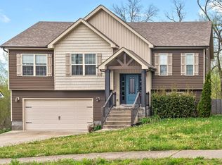 1831 Camelot Dr, Clarksville, TN 37040