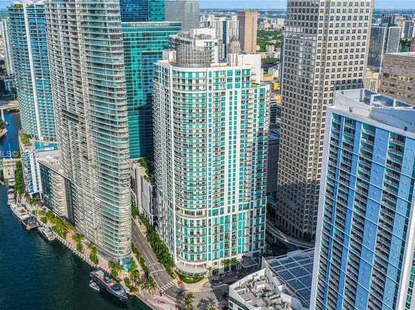 300 S Biscayne Blvd #T-3509, Miami, FL 33131