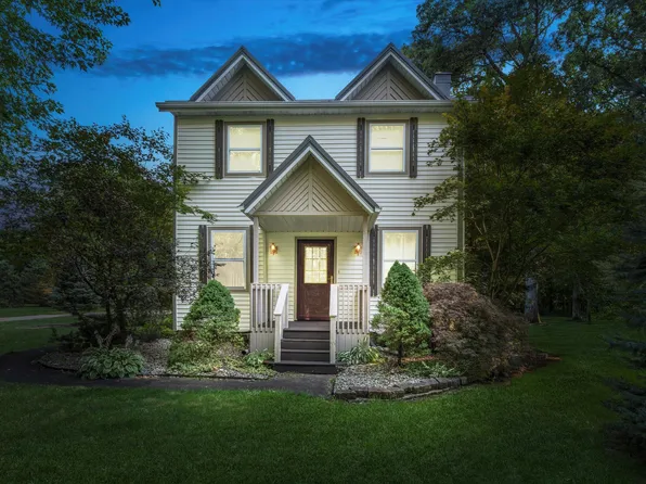 26635 May St, Edwardsburg, MI 49112