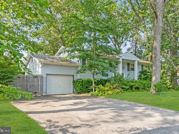 856 Somerset Dr, Toms River, NJ 08753