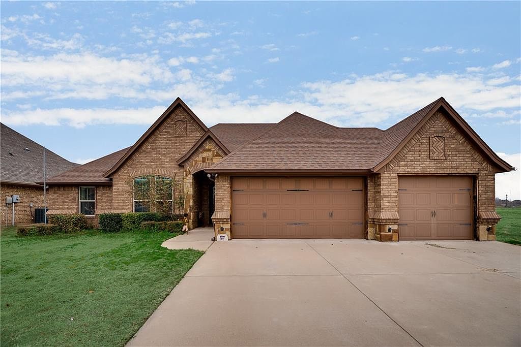 3613 Abes Landing Dr, Granbury, TX 76049 Zillow