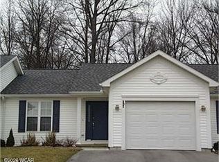 140B Hartford Ct #B, Lima, OH 45805