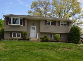 5171 Custer St, Piscataway, NJ