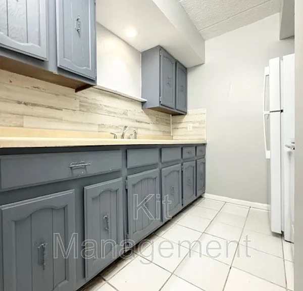5722 Gay St — Photo 6