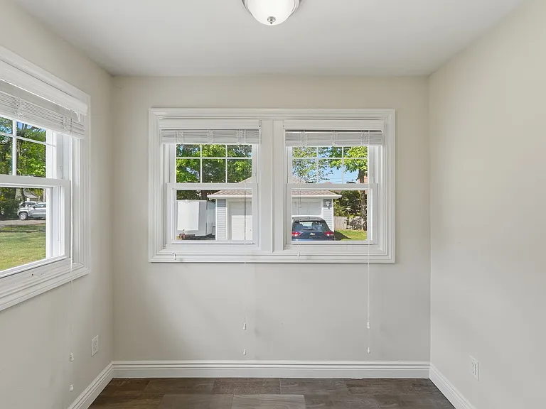 6 Elm St #1 — Photo 11