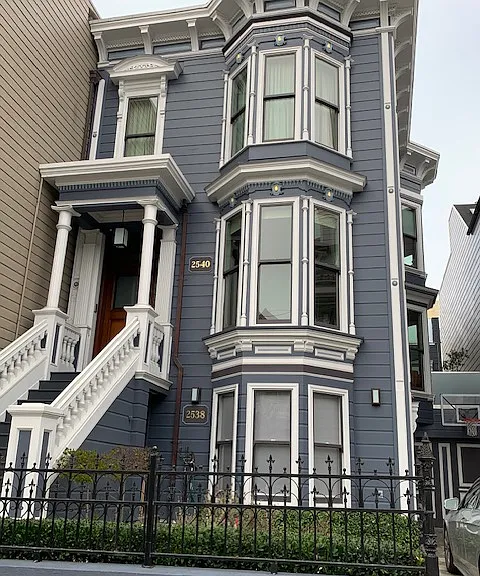 2540 Sacramento St — Photo 1
