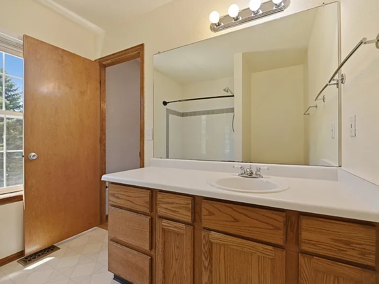 1321 W 132nd Pl — Photo 19
