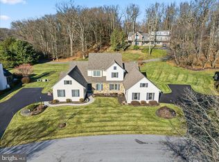 508 Kennelwoods Dr, Elverson, PA 19520