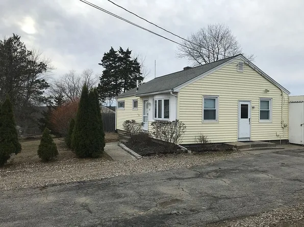 17 Sunset Dr, Shelton, CT 06484