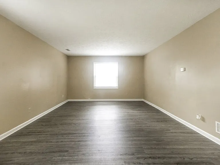 1112 Delray Dr — Photo 11