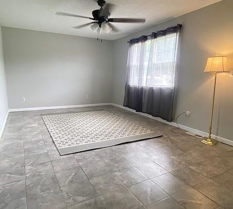 5th image of 141 Gormley Dr