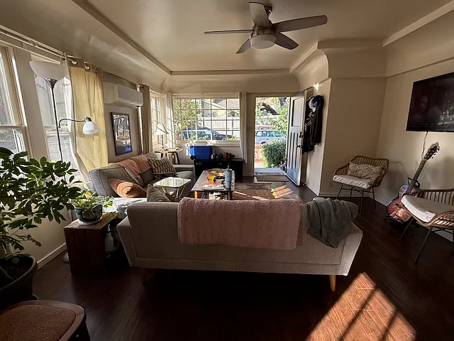 1169 Leff St — Photo 4