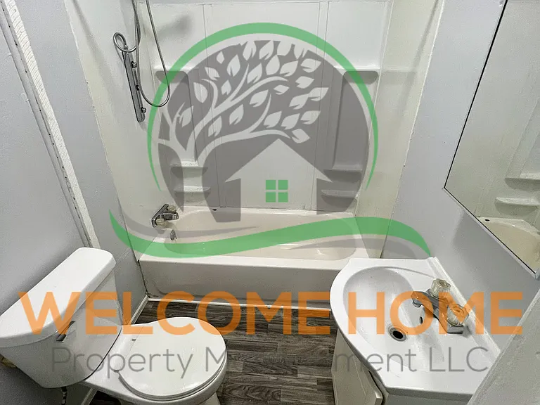 1902 Salem St #2 — Photo 4
