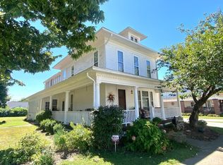 21 W Mechanic St, Bloomfield, IN