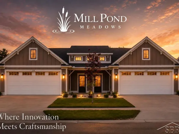 2944 Mill Pond Dr, Bay City, MI 48706