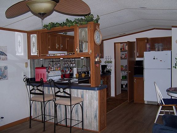 5th image of 146 Wittstat Ln