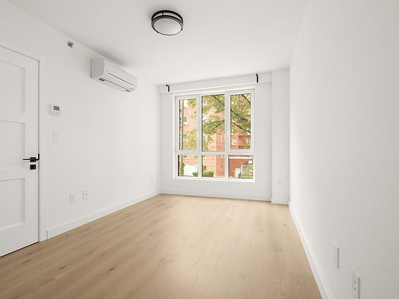 3rd image of 618 Avenue H #2C