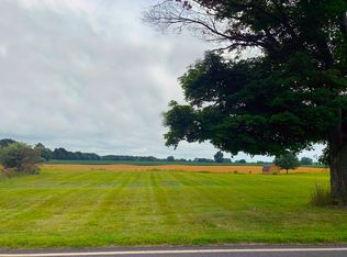 Wolf Lake Rd, Grass lake, MI 49240