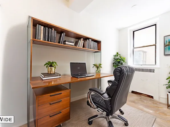 690 Fort Washington Avenue 6A image 3 of 10