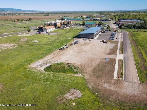 Lupine Ln, Victor, ID 83455