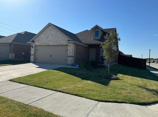 604 New Dawn Dr, Lavon, TX 75166