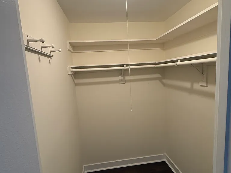1020 N Stafford St #312 — Photo 7