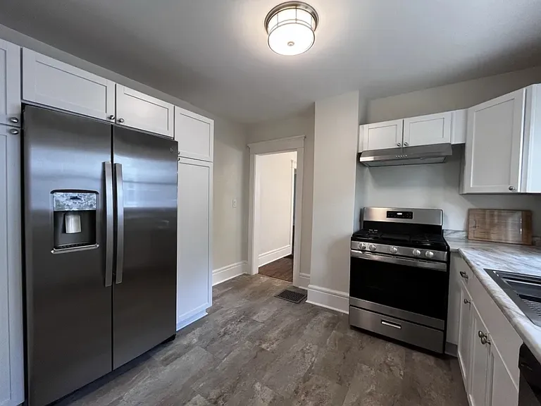2610 Knight Ave — Photo 7