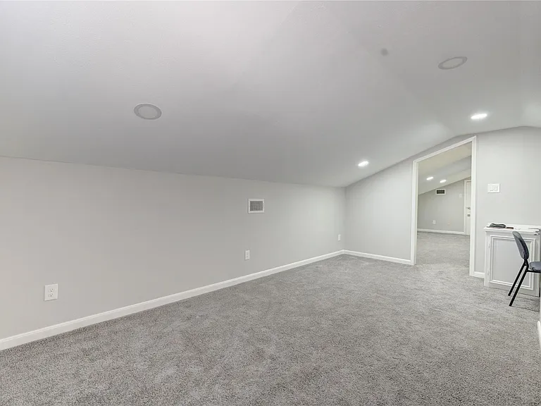 3046 Wagon Trail Dr — Photo 28