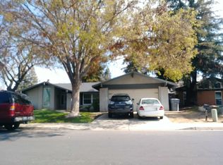 409 Burgan Ave, Clovis, CA 93611