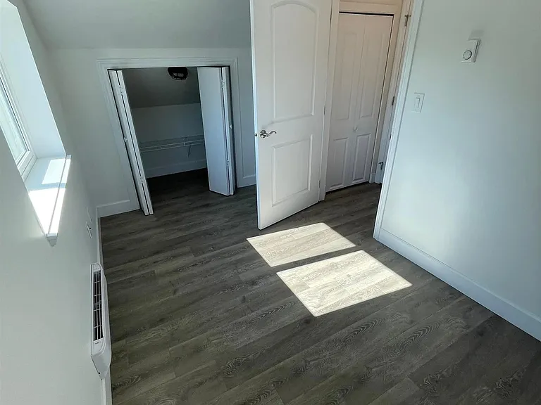 617 E 65th Ave — Photo 3