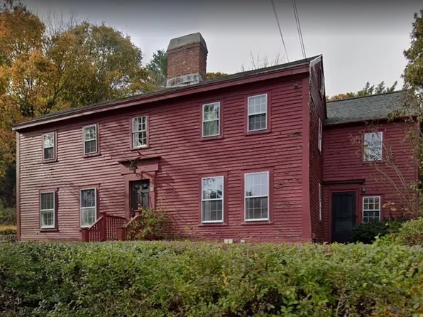 9 Bennett St, Manchester, MA 01944