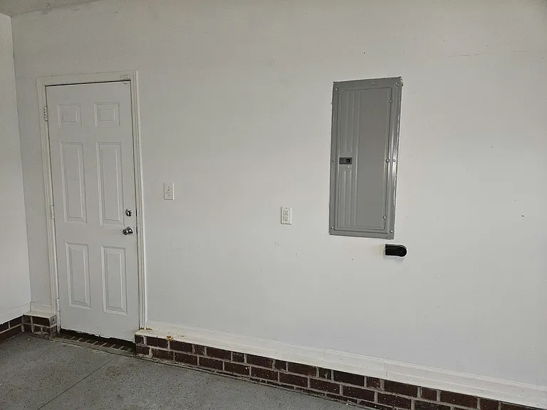 389 Ivywood Ln — Photo 54