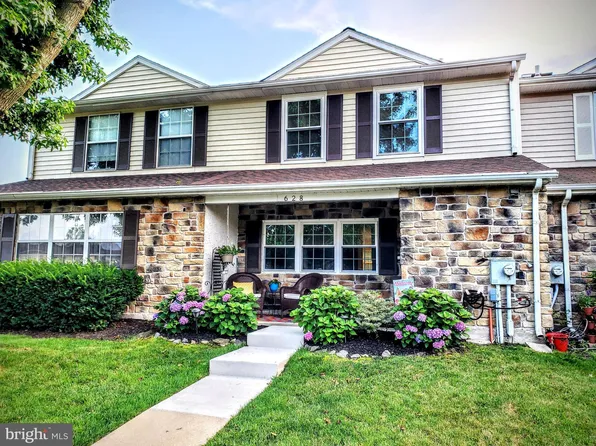 628 Lancaster Ct, Downingtown, PA 19335