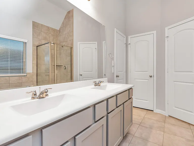 4406 Low Meadow Ln — Photo 22