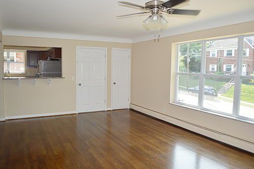 5th image of 3202 Griest Ave