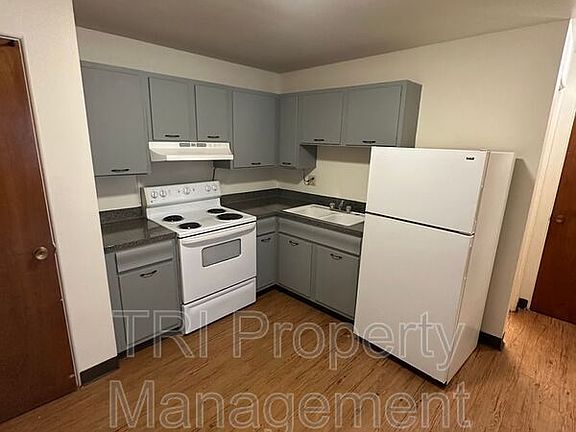 5th image of 2019 4th Ave APT 2