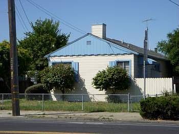 2nd image of 10711 Bancroft Ave